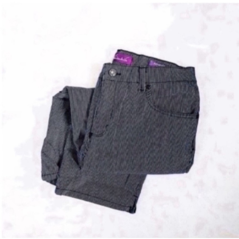Stratford Striped Amanda Black & White Capri Jeans